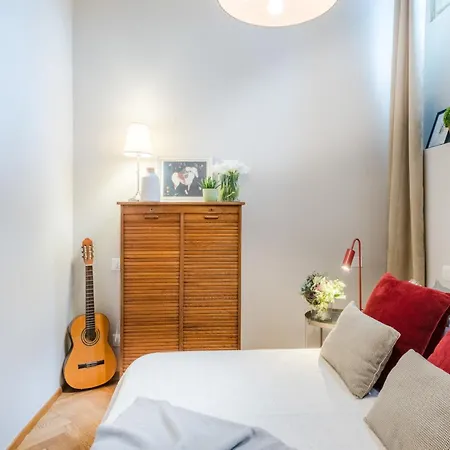 Apartman Retreat With Garden Charm *